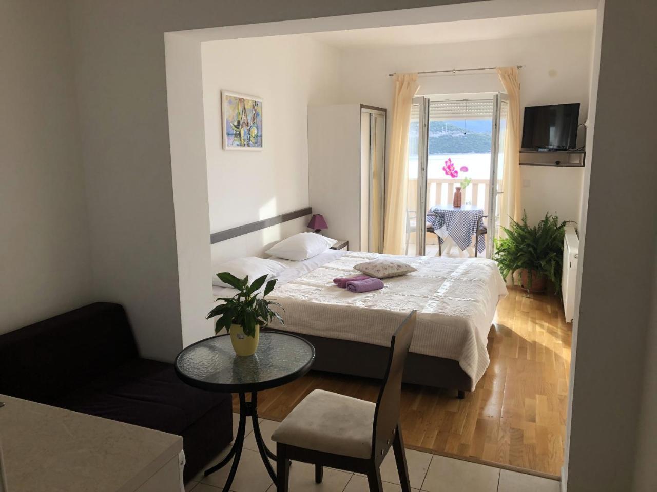נאום Apartmani Ancora מראה חיצוני תמונה