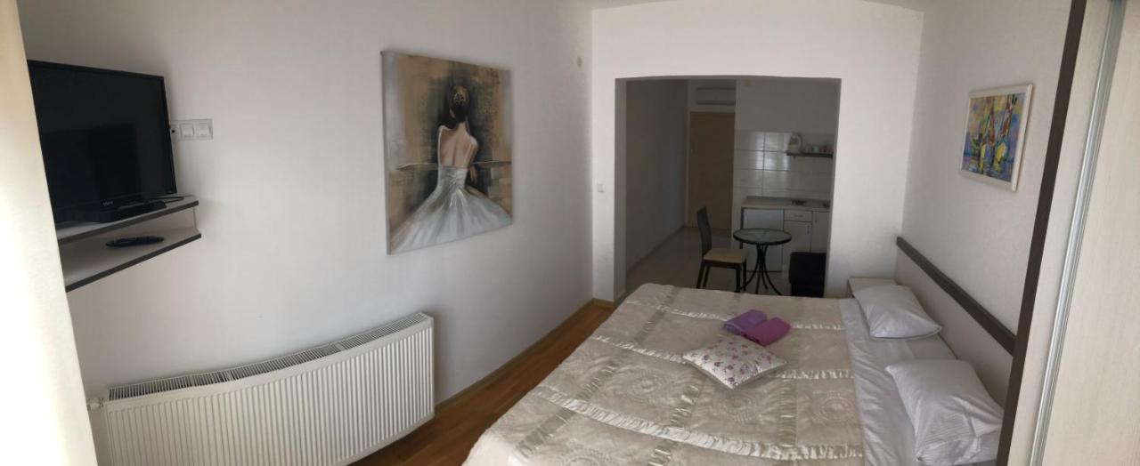 נאום Apartmani Ancora מראה חיצוני תמונה