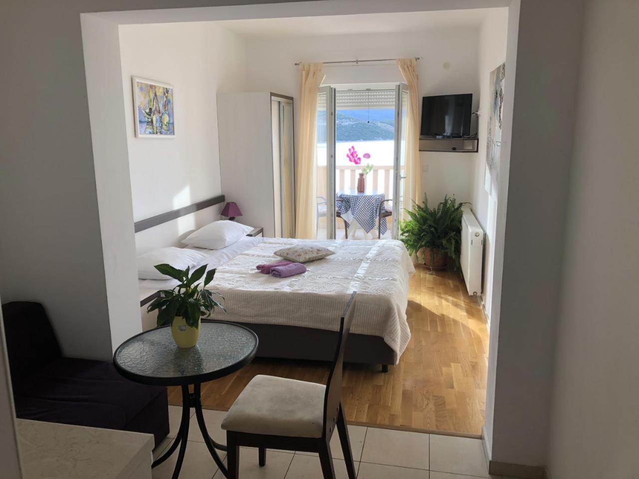 נאום Apartmani Ancora מראה חיצוני תמונה