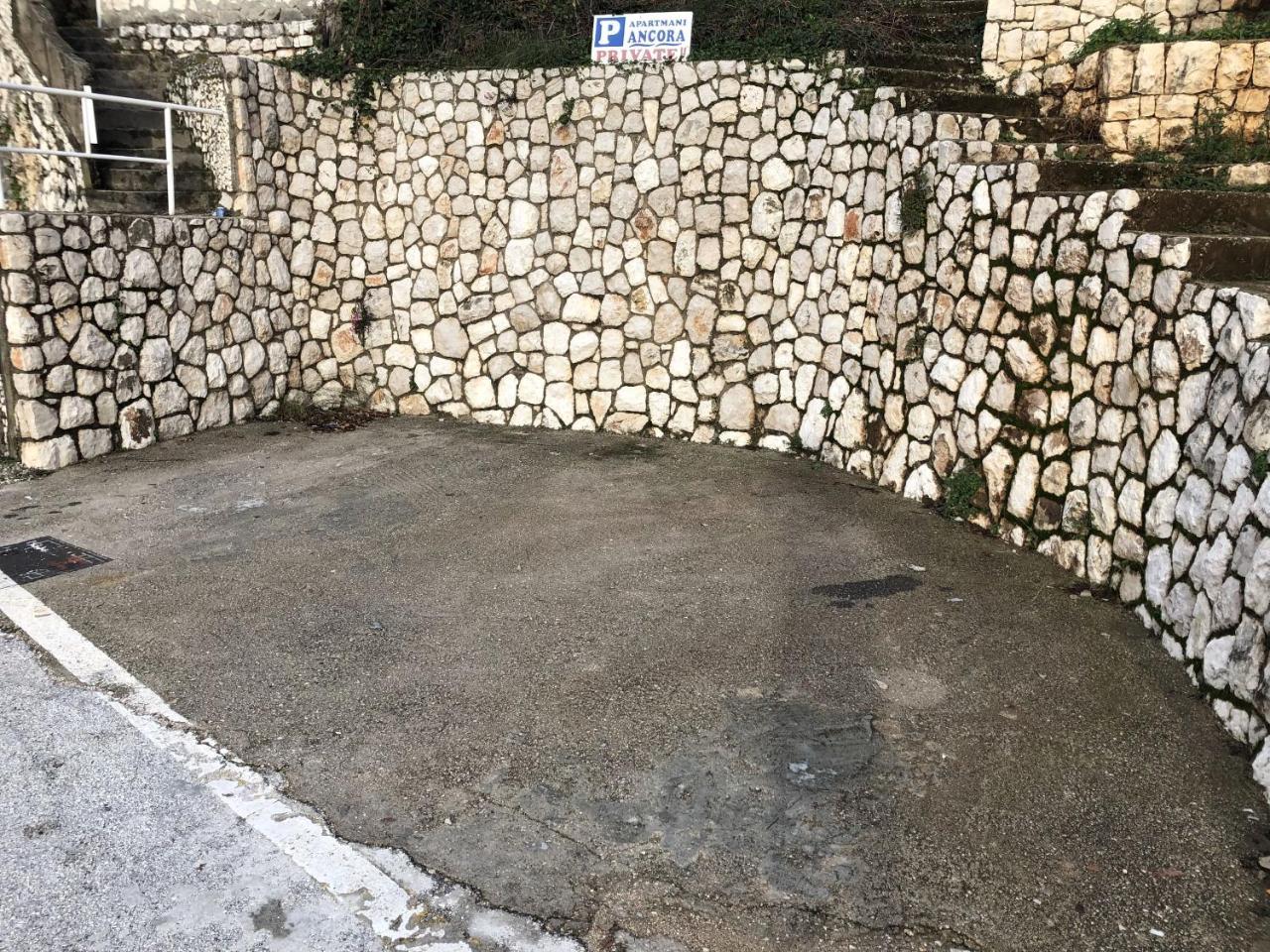 נאום Apartmani Ancora מראה חיצוני תמונה